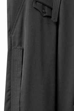 画像をギャラリービューアに読み込む, Y&#39;s for men WITH DECORATIVE CLOTH TAPERED PANTS / WRINKLE WOOL GABARDINE (BLACK)