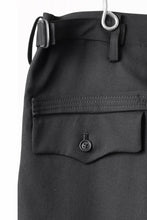 画像をギャラリービューアに読み込む, Y's for men WITH DECORATIVE CLOTH TAPERED PANTS / WRINKLE WOOL GABARDINE (BLACK)