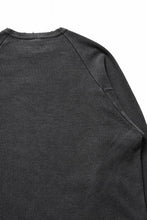 Load image into Gallery viewer, sus-sous raglan L/S tee / dyed & damaged waffle 3/4 Cotton Linen (BLACK)