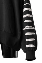 画像をギャラリービューアに読み込む, A.F ARTEFACT JUMBO SWEAT HOODIE / PRINT TYPE-B (BLACK)