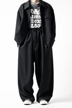 画像をギャラリービューアに読み込む, Y's for men CLASSIC STRING PANTS WITH 3-STITCH / WRINKLED GABARDINE (BLACK)