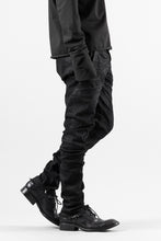 画像をギャラリービューアに読み込む, masnada BAGGY SCARRED STRETCH JEANS (SMEARED BLACK)