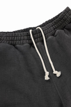 画像をギャラリービューアに読み込む, LASTMAN LOGO SWEAT SHORTS (BLACK)