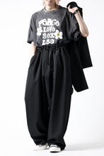 画像をギャラリービューアに読み込む, Y's for men CLASSIC STRING PANTS WITH 3-STITCH / WRINKLED GABARDINE (BLACK)