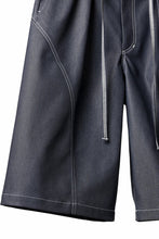 画像をギャラリービューアに読み込む, D-VEC TECH DENIM WIDE CROPPED TROUSERS / STRETCH TWILL (INDIGO)