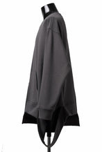 画像をギャラリービューアに読み込む, A.F ARTEFACT BOMBERHEAT® ASYMMETRY LOOP HEM TOPS (DARK GREY)