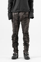 画像をギャラリービューアに読み込む, masnada SLIM GUSSET PANTS / STRETCH MICRO RIP COTTON (CAMO DUST)