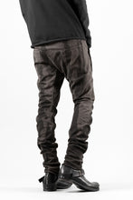 画像をギャラリービューアに読み込む, masnada SLIM GUSSET PANTS / STRETCH MICRO RIP COTTON (CAMO DUST)