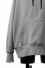 画像をギャラリービューアに読み込む, A.F ARTEFACT BOMBERHEAT® BACK LOGO HOODIE (LIGHT GREY)
