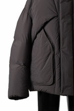 画像をギャラリービューアに読み込む, Juun.J Multi Layered Goose Down Jumper (BROWN)