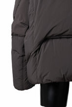 画像をギャラリービューアに読み込む, Juun.J Multi Layered Goose Down Jumper (BROWN)