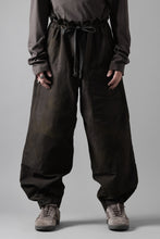 画像をギャラリービューアに読み込む, sus-sous limited trousers MK-0 / british military cotton (CAMOUFLAGE / sumi dyed)