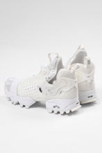 画像をギャラリービューアに読み込む, 11 BY BORIS BIDJAN SABERI x Reebok LTD Instapump Fury (WHITE)