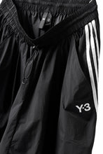 画像をギャラリービューアに読み込む, Y-3 Yohji Yamamoto THREE STRIPES SUPER WIDE PANTS / SILKY NYLON (BLACK)