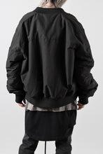 Load image into Gallery viewer, thom/krom FLIGHT BOMBER JACKET / WARM PADDED (BLACK)