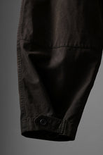 画像をギャラリービューアに読み込む, sus-sous limited trousers MK-0 / british military cotton (CAMOUFLAGE / sumi dyed)