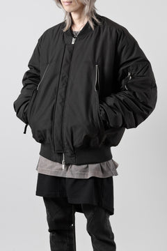 Load image into Gallery viewer, thom/krom FLIGHT BOMBER JACKET / WARM PADDED (BLACK)