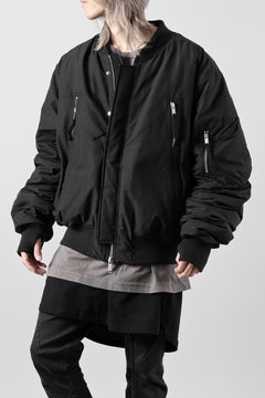Load image into Gallery viewer, thom/krom FLIGHT BOMBER JACKET / WARM PADDED (BLACK)