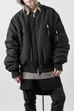 Load image into Gallery viewer, thom/krom FLIGHT BOMBER JACKET / WARM PADDED (BLACK)