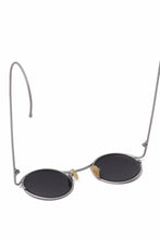 Load image into Gallery viewer, m.a+ one piece round glasses / OO300/TI (M.TITAN/BLACK)