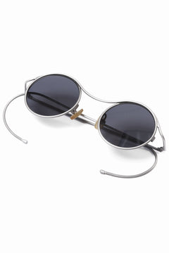 Load image into Gallery viewer, m.a+ one piece round glasses / OO300/TI (M.TITAN/BLACK)