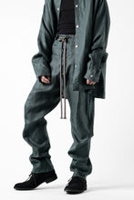 画像をギャラリービューアに読み込む, A.F ARTEFACT CURVED LONG PANTS / LINEN TWILL (GREEN)