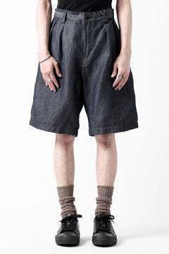Load image into Gallery viewer, COLINA TUCK SHORTS / SAFILIN LINEN HERRINGBONE (BROWN)