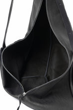 Load image into Gallery viewer, m.a+ medium pyramid back pack / BL42/SY1.0 (BLACK)