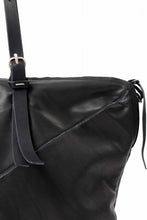 Load image into Gallery viewer, m.a+ large folder bag / BE170/SY1.0 (BLACK)