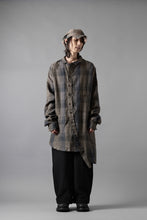 画像をギャラリービューアに読み込む, Aleksandr Manamis Asymmetry Shirt / Organic Linen (CHECKED)