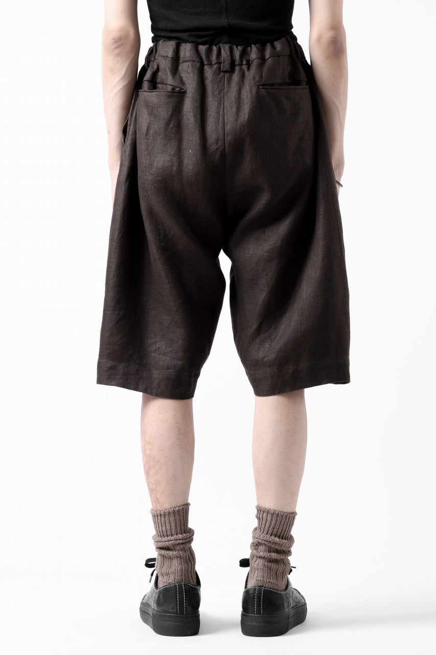 画像をギャラリービューアに読み込む, COLINA TUCK SHORTS / SAFILIN LINEN HERRINGBONE (BROWN)