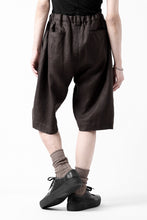 画像をギャラリービューアに読み込む, COLINA TUCK SHORTS / SAFILIN LINEN HERRINGBONE (BROWN)