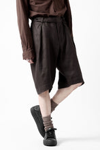 画像をギャラリービューアに読み込む, COLINA TUCK SHORTS / SAFILIN LINEN HERRINGBONE (BROWN)