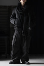 画像をギャラリービューアに読み込む, TARO HORIUCHI / th products Inflated Scarf / 1/4.5 kasuri loop knit (black)
