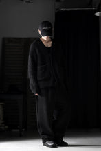 画像をギャラリービューアに読み込む, th products Inflated Cardigan / 1/4.5 kasuri loop knit (black)