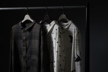 画像をギャラリービューアに読み込む, Aleksandr Manamis Asymmetry Shirt / Organic Linen (CHECKED)