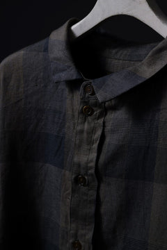 画像をギャラリービューアに読み込む, Aleksandr Manamis Asymmetry Shirt / Organic Linen (CHECKED)