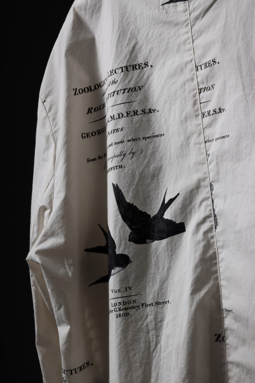 Aleksandr Manamis Short Collar Shirt / Type Writer Cotton (LECTURES)