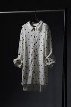 画像をギャラリービューアに読み込む, Aleksandr Manamis Mended Shirt / Tea Stain Dyed Cotton Gauze (QUATRE)