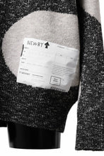 画像をギャラリービューアに読み込む, A.F ARTEFACT POLKA PATTERN KNIT TOPS (GREY x BEIGE)