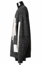 画像をギャラリービューアに読み込む, A.F ARTEFACT GEO PATTERN KNIT TOPS (GREY x BEIGE)