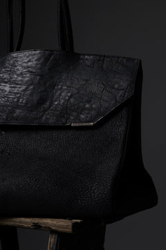 Load image into Gallery viewer, ierib exclusive Bark Bag Prot 40 / Wild Boar + Waxed Horse Butt Leather (BLACK)