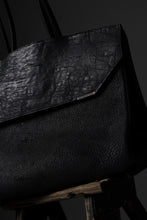 Load image into Gallery viewer, ierib exclusive Bark Bag Prot 40 / Wild Boar + Waxed Horse Butt Leather (BLACK)