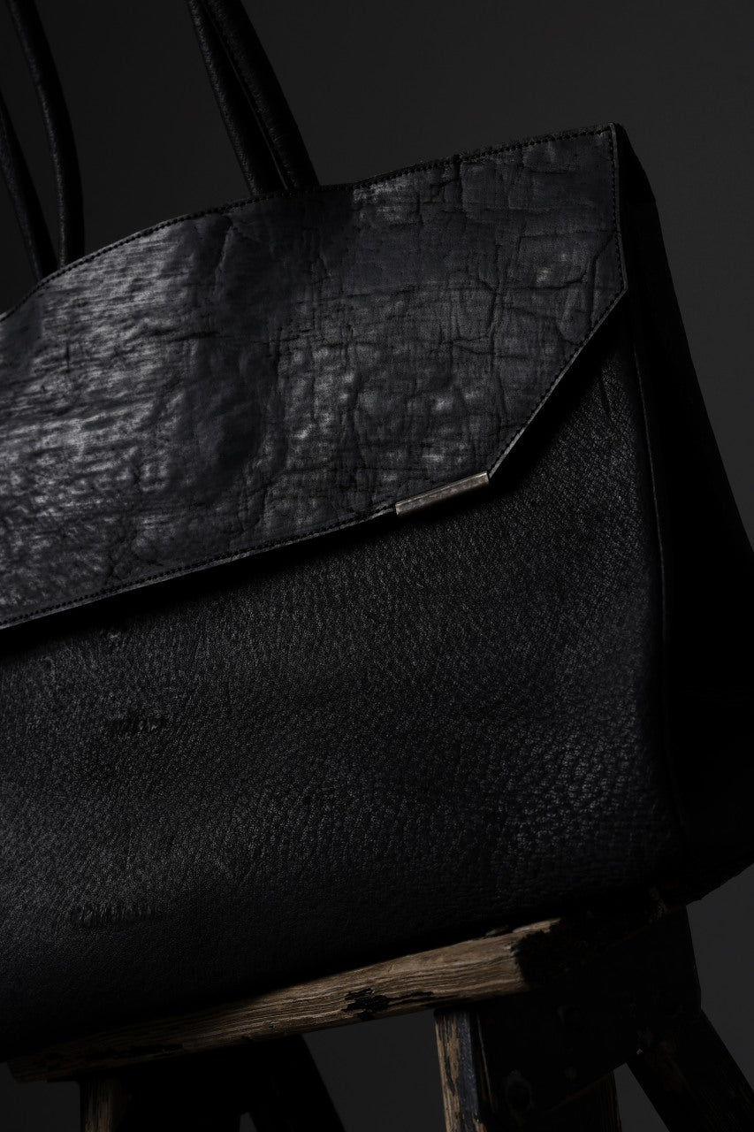 Load image into Gallery viewer, ierib exclusive Bark Bag Prot 40 / Wild Boar + Waxed Horse Butt Leather (BLACK)