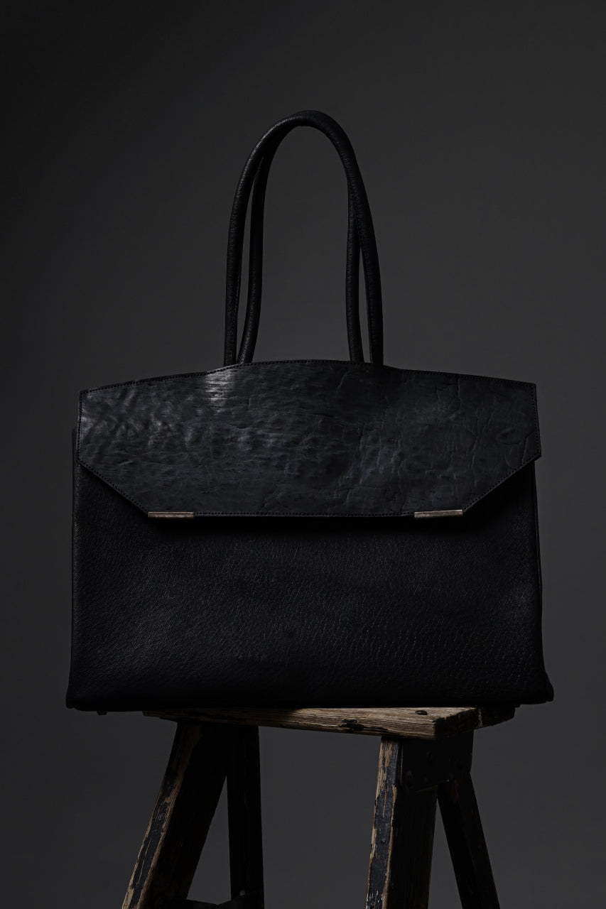 Load image into Gallery viewer, ierib exclusive Bark Bag Prot 40 / Wild Boar + Waxed Horse Butt Leather (BLACK)