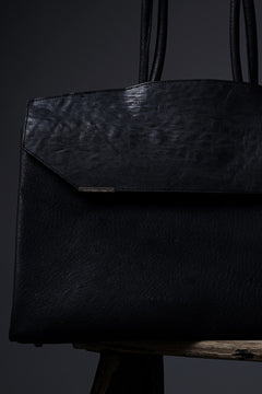 Load image into Gallery viewer, ierib exclusive Bark Bag Prot 40 / Wild Boar + Waxed Horse Butt Leather (BLACK)