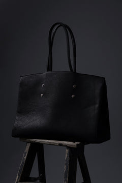 Load image into Gallery viewer, ierib exclusive Bark Bag Prot 40 / Wild Boar + Waxed Horse Butt Leather (BLACK)