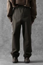 Load image into Gallery viewer, Ten c MULTI POCKET SNAP SWEAT PANTS / GARMENT DYED (DARK OLIVE)