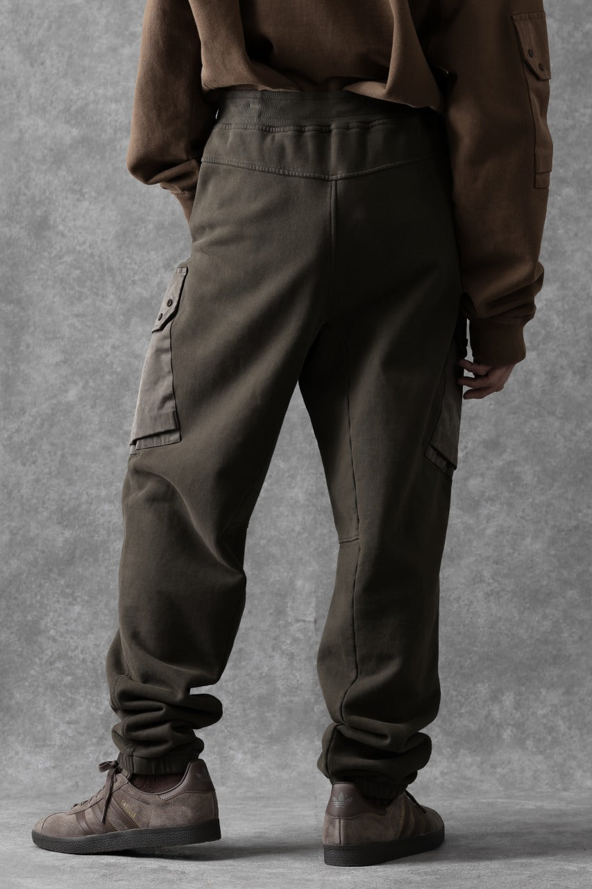 Load image into Gallery viewer, Ten c MULTI POCKET SNAP SWEAT PANTS / GARMENT DYED (DARK OLIVE)