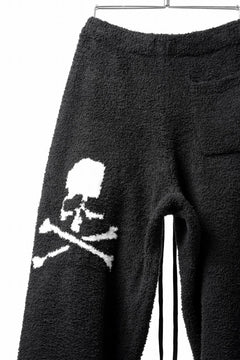 Load image into Gallery viewer, mastermind WORLD EASY JODHPURS PANTS / SOFTY BOA FLEECE (BLACK x WHITE)